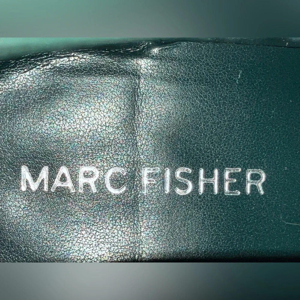 MARC FISHER Ellard green suede pointy toed booties chunky block heel pull on 9 - Picture 3 of 10